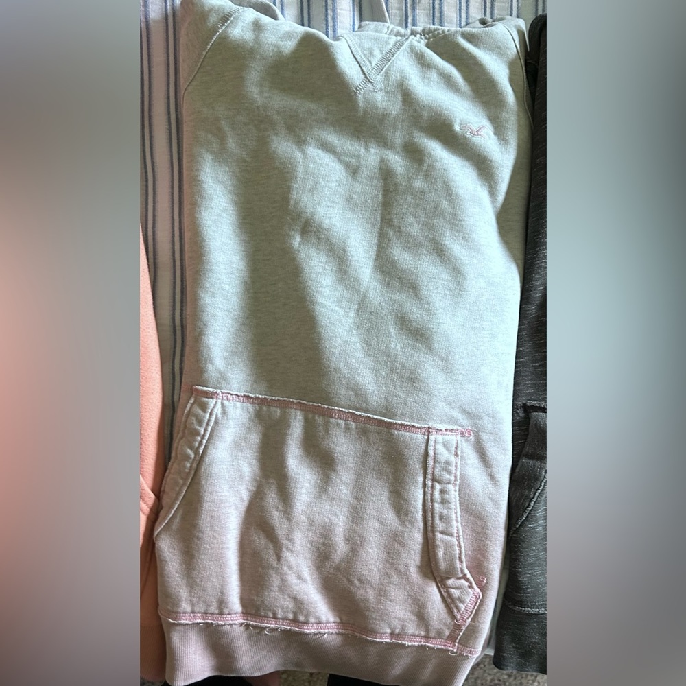 Hollister White/ Pink Ombré Hoodie
